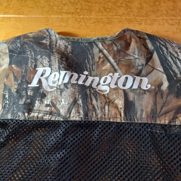 Dick's Sporting Goods Team Realtree Mesh Hunting Vest Remington 2 Pockets Zipper - Picture 6 of 10